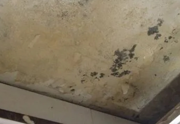 湟中阳台漏水维修公司分享下湟中卫生间渗水维修需要注意哪些问题。
